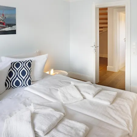 Holiday home Newport List